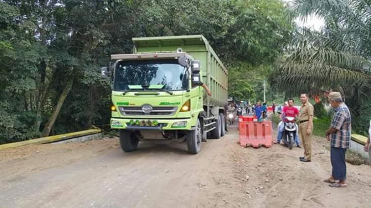 Akses Jalan di Kuok Sudah Bisa Dilewati