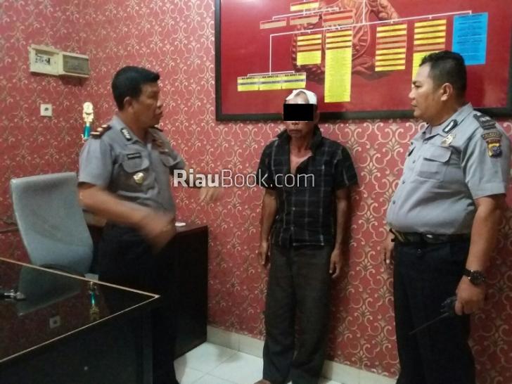 Ketahuan Maling Motor di Masjid, Pelaku Dikeroyok Massa