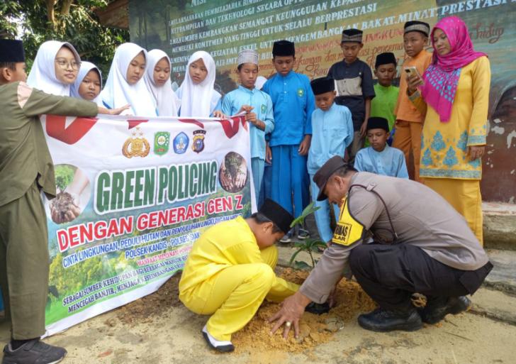 Polsek Kandis Gelar Edukasi Green Policing di SDN 015: Menanam Kesadaran Lingkungan Sejak Dini