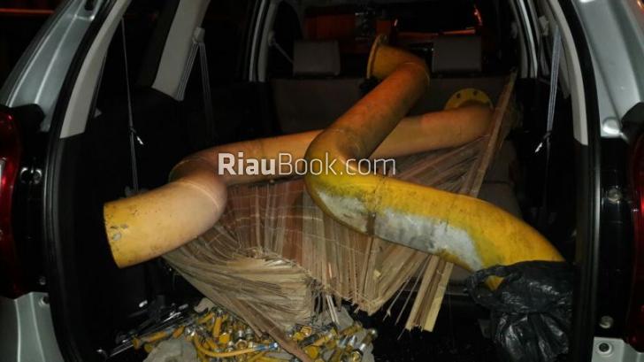 Tiga Pelaku Pencurian Pipa Backwash Ditangkap di Rohil