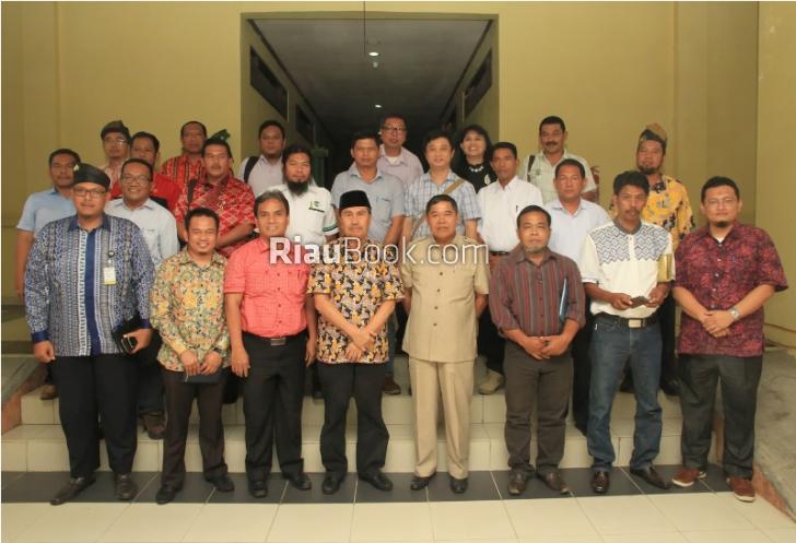 Syamsuar Minta Jual Limbah Industri Pabrik kepada Perusahaan Daerah