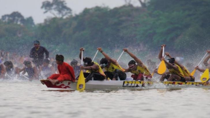 Bintang Emas Cahaya Intan Juara Baru Pacu Jalur Kuansing