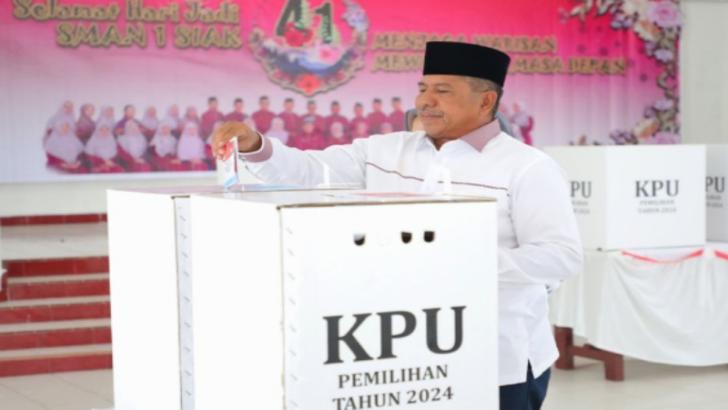 Alfedri Sebut Pilkada Serentak di Kabupaten Siak Berlangsung Damai dan Lancar