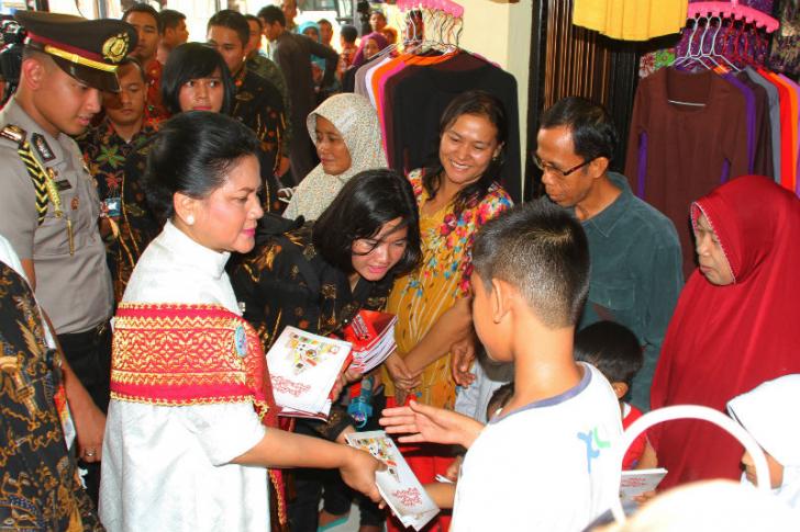 Diagendakan Kunjungi Pasar Bawah, Iriana Jokowi Pilih Pasar 50 Sail