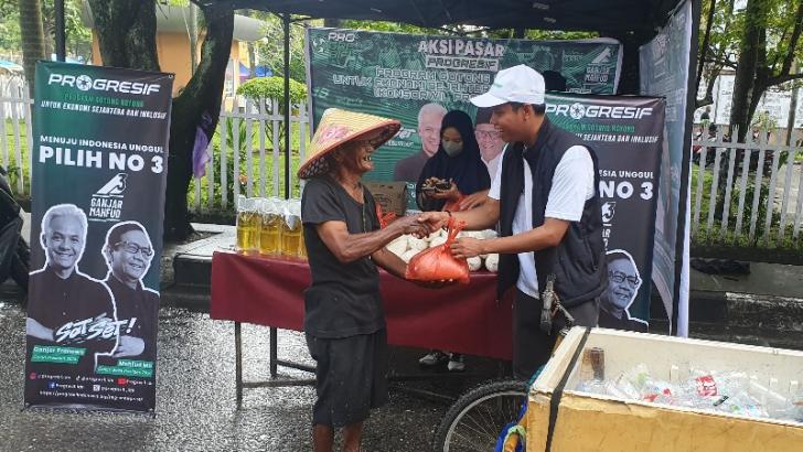 200 Paket Sembako PROGRESIF Disalurkan ke UMKM Lewat Program 'Tebus Murah'